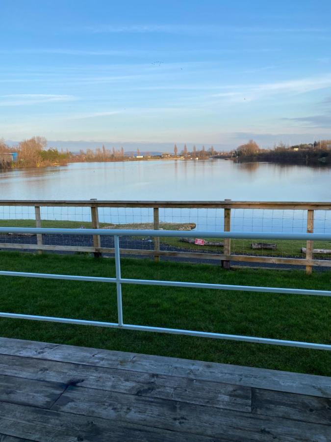 Lake View Lodge 奇切斯特 外观 照片